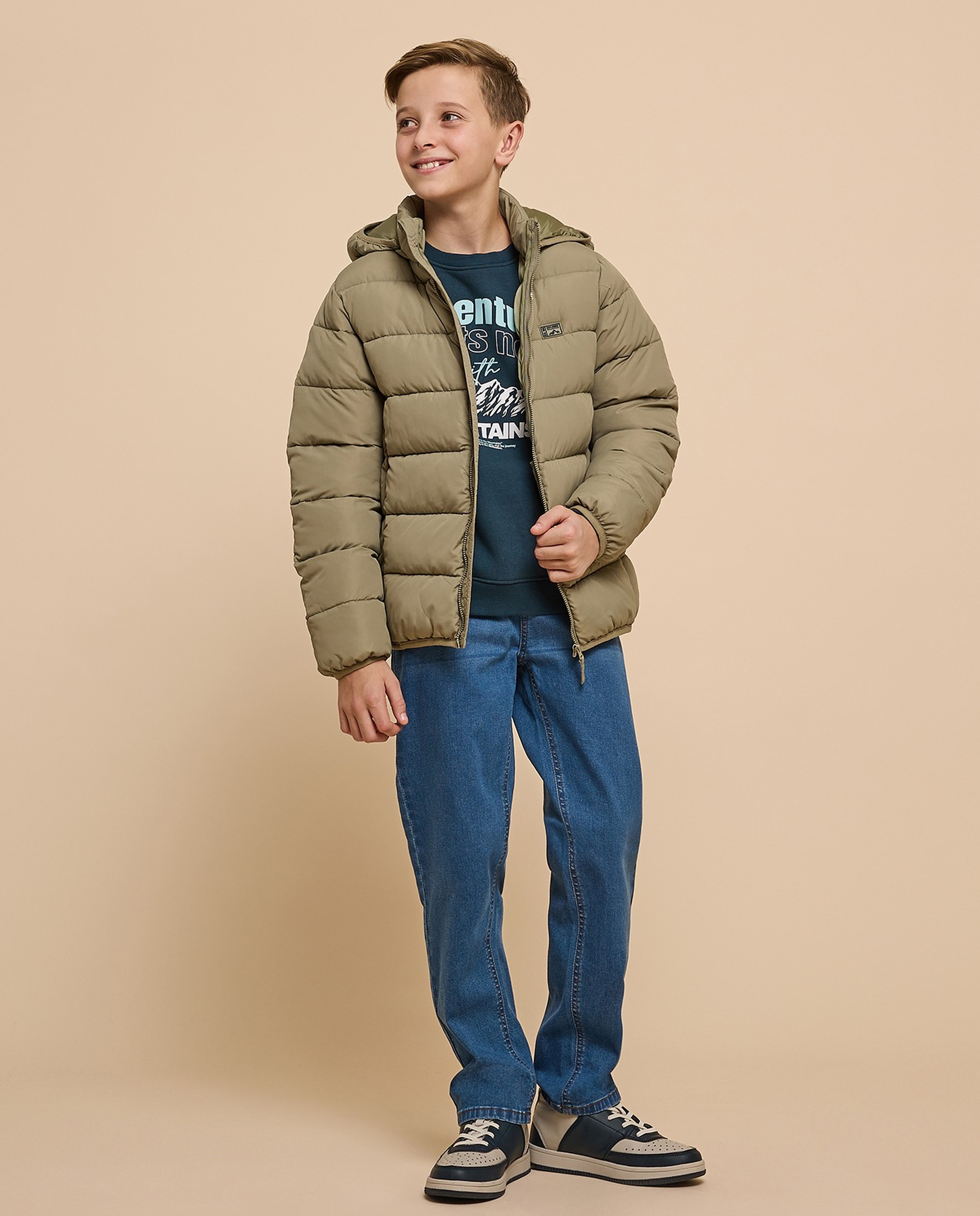 Solid Hooded Jacket with Zipper Closure