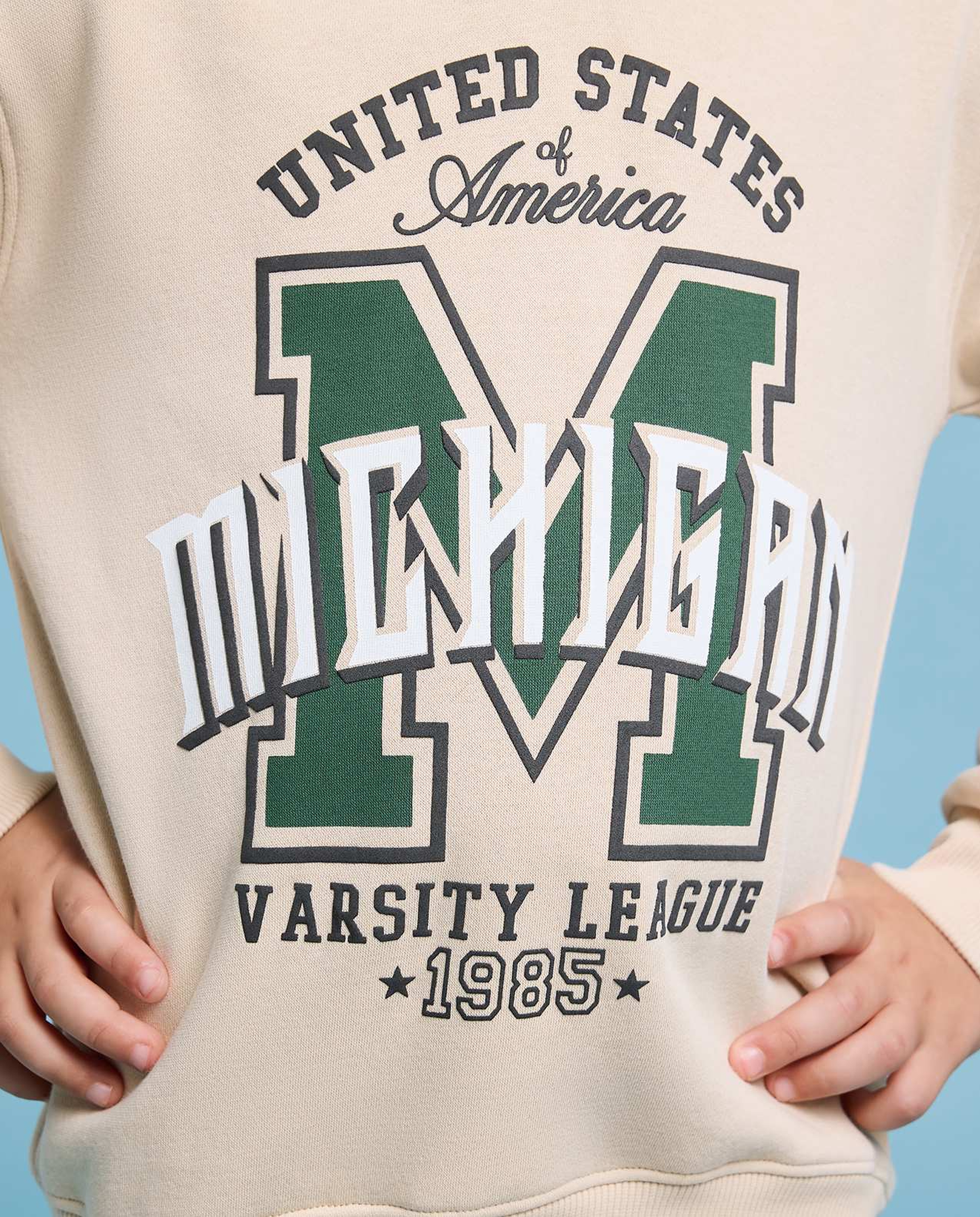 Printed Hoodie with Long Sleeves