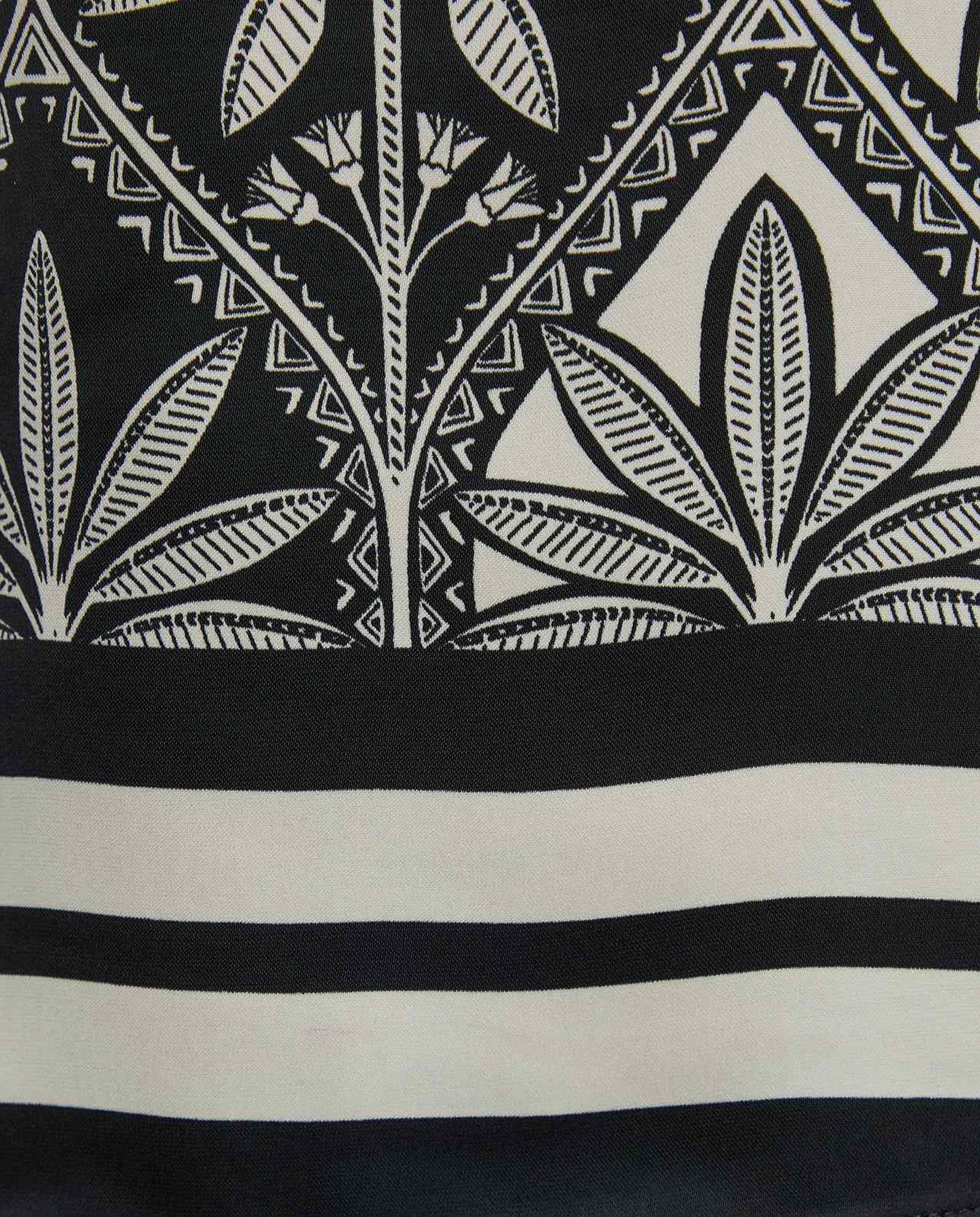 Patterned Shirt with Classic Collar and 3/4 Sleeves