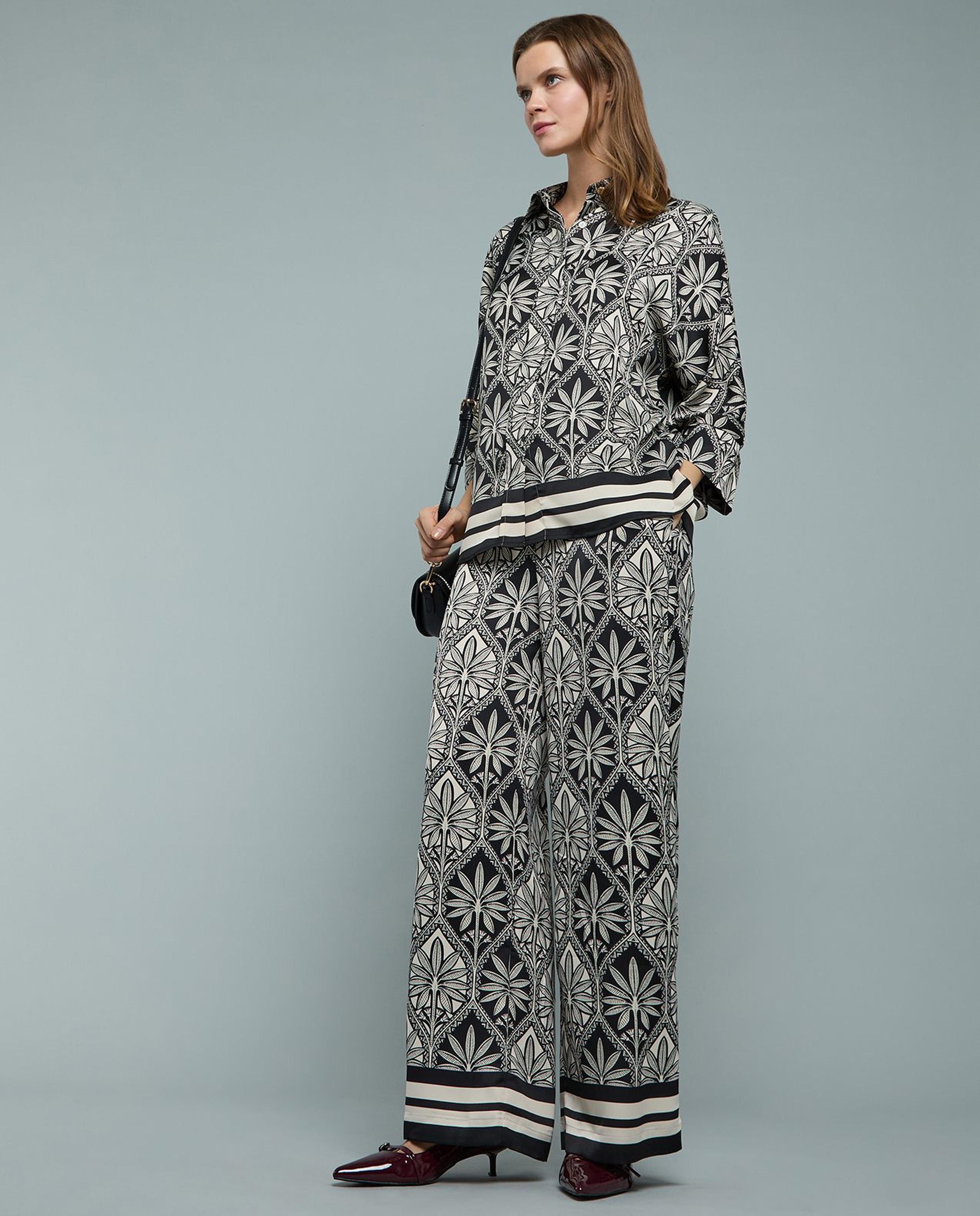 Patterned Shirt with Classic Collar and 3/4 Sleeves