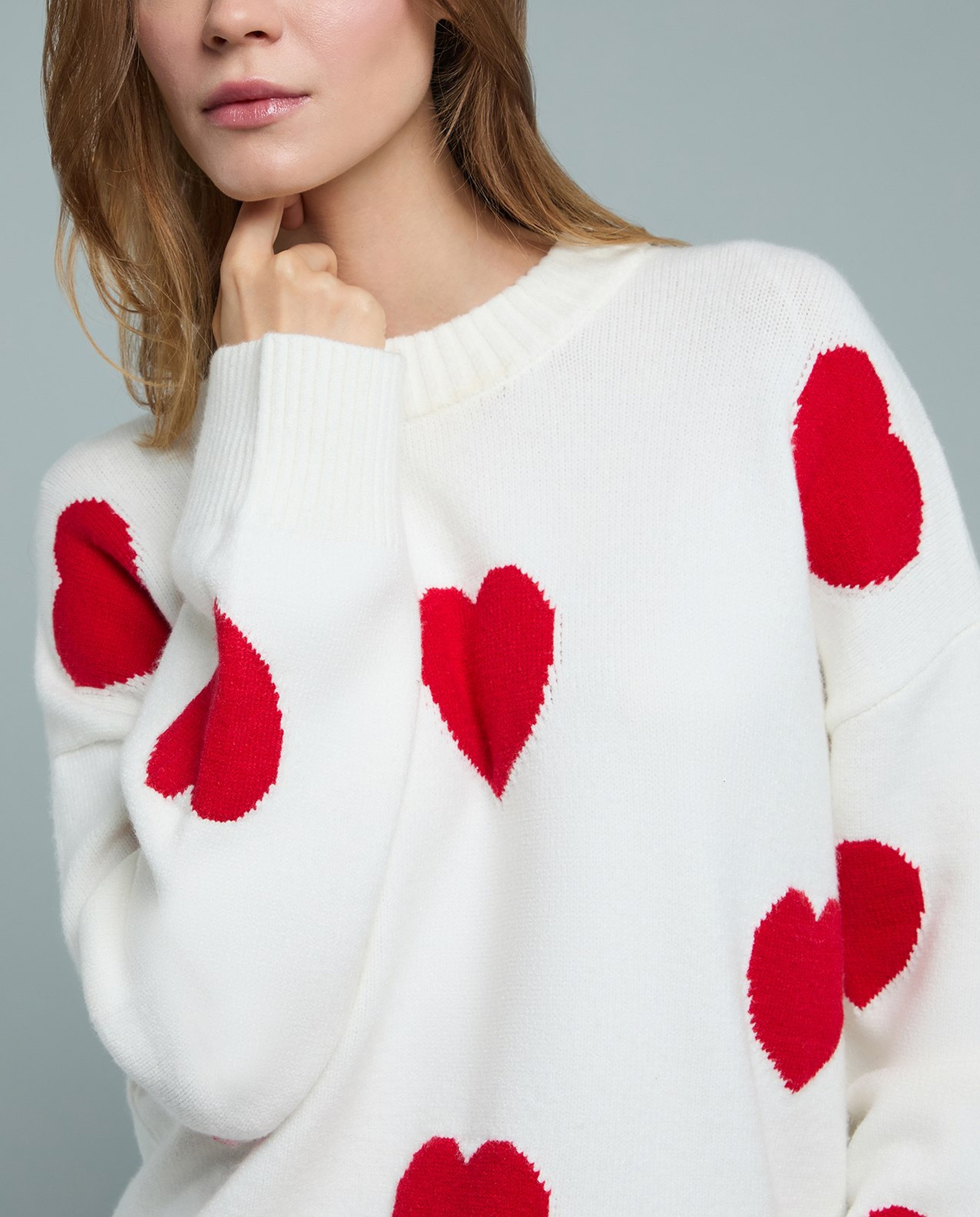Heart Patterned Sweater with Crew Neck and Long Sleeves