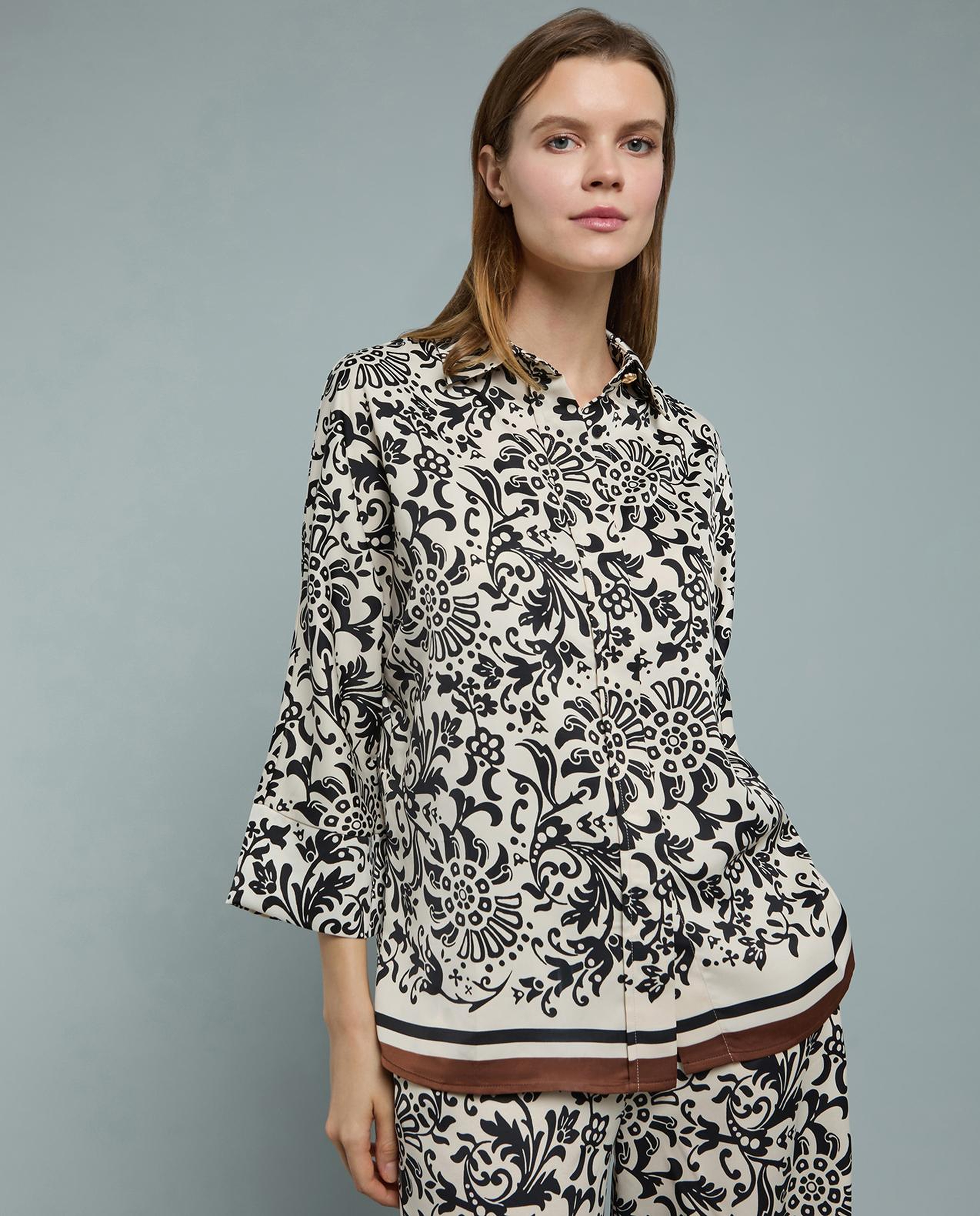 Patterned Shirt with Classic Collar and 3/4 Sleeves