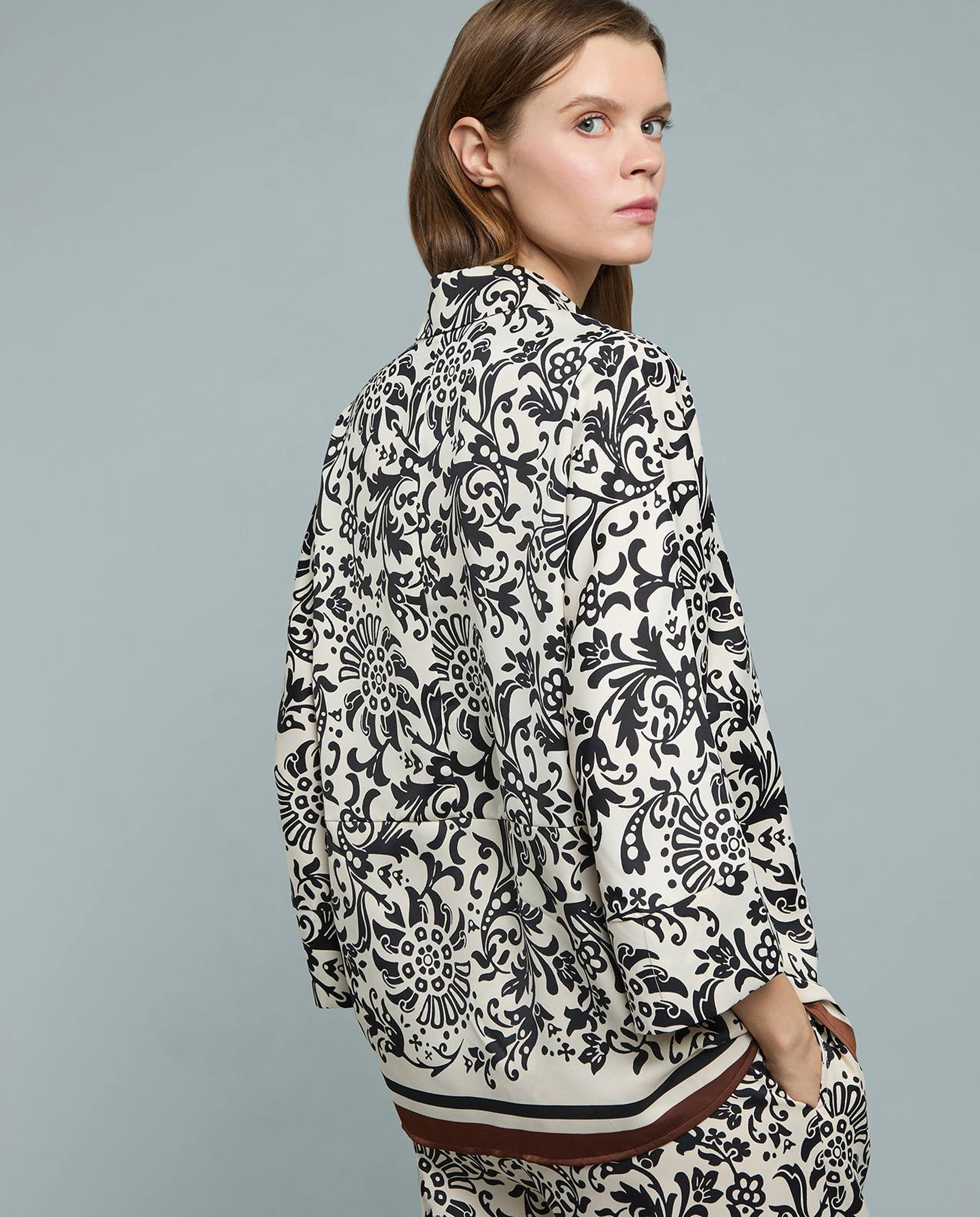 Patterned Shirt with Classic Collar and 3/4 Sleeves