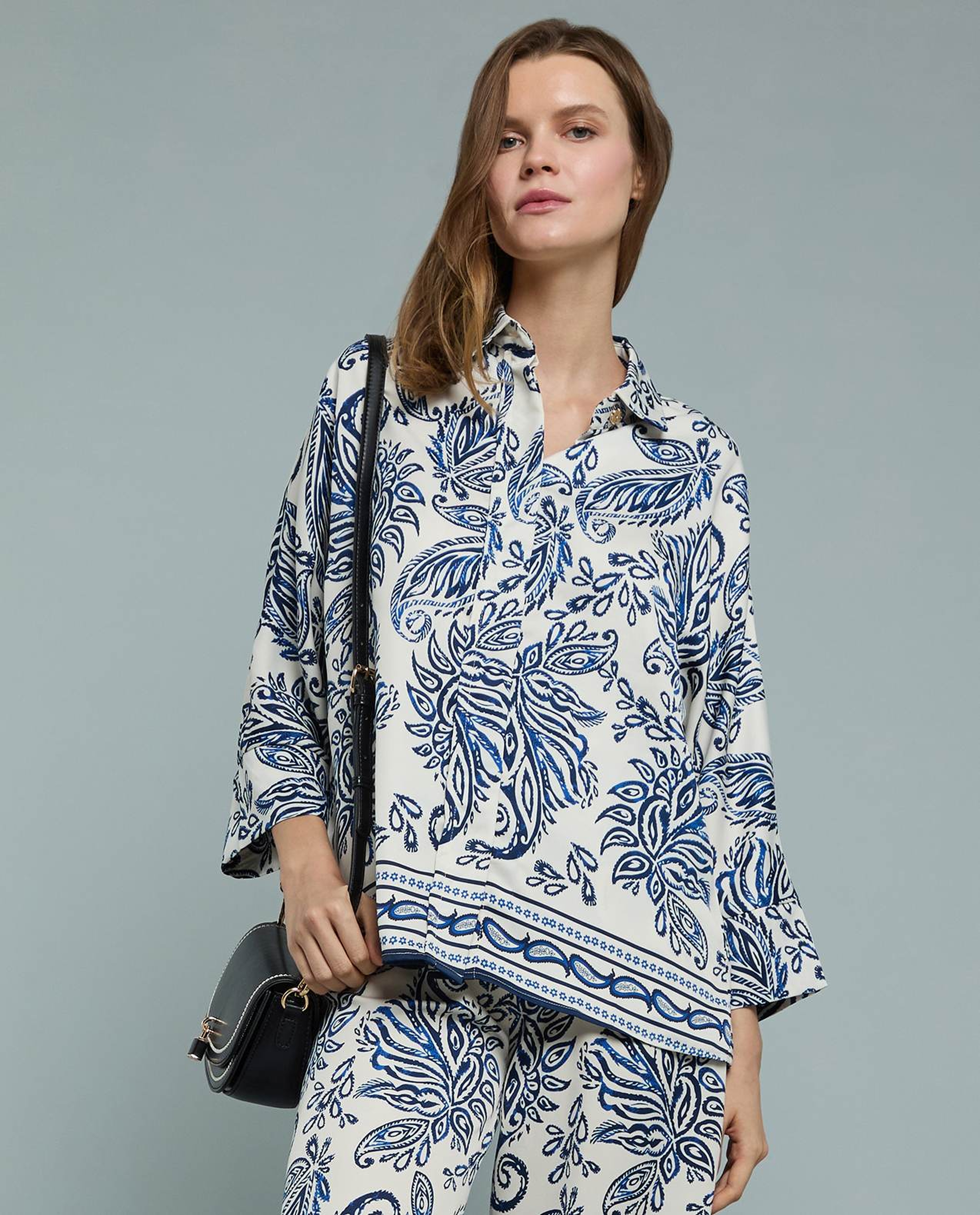 Patterned Shirt with Classic Collar and 3/4 Sleeves