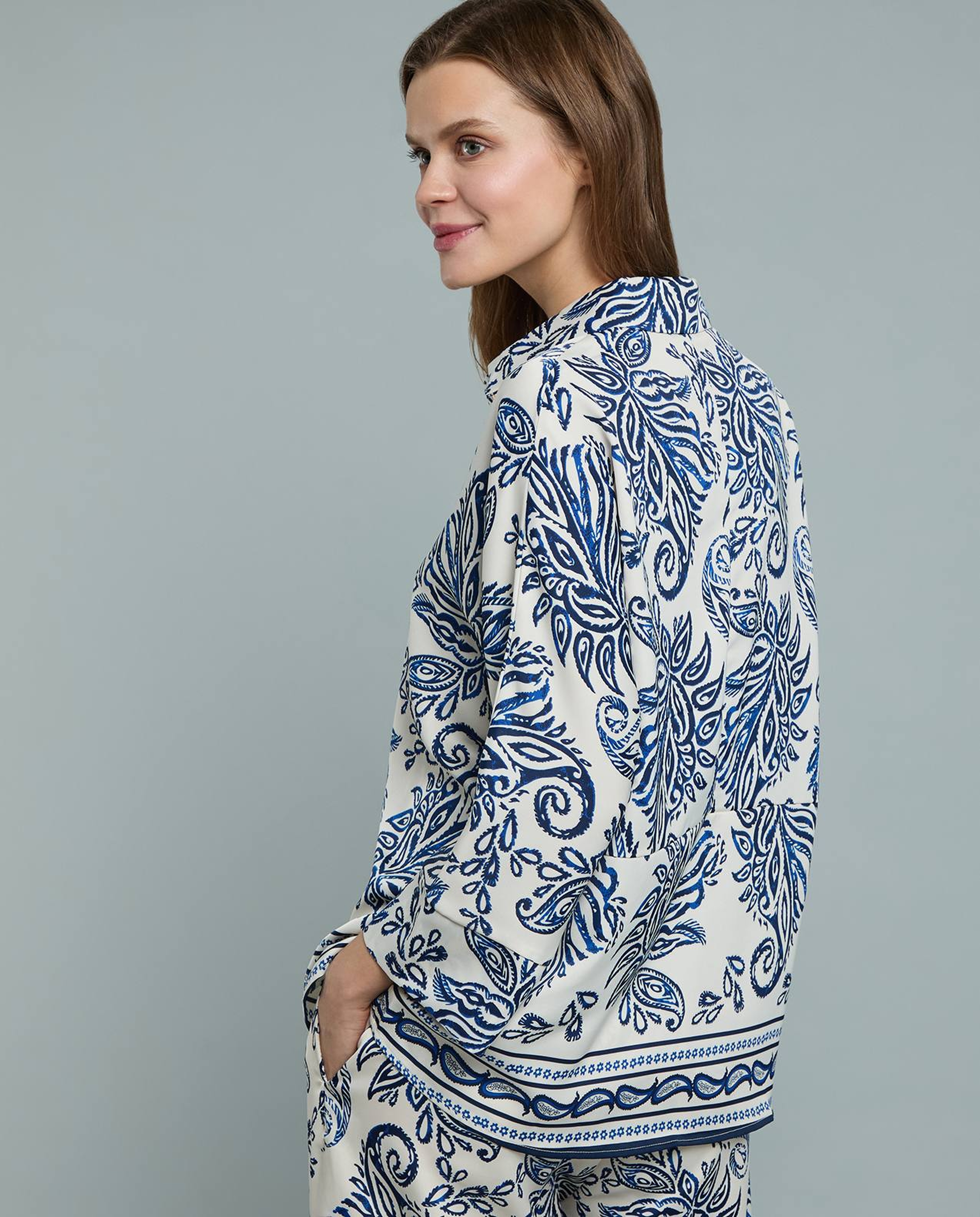 Patterned Shirt with Classic Collar and 3/4 Sleeves