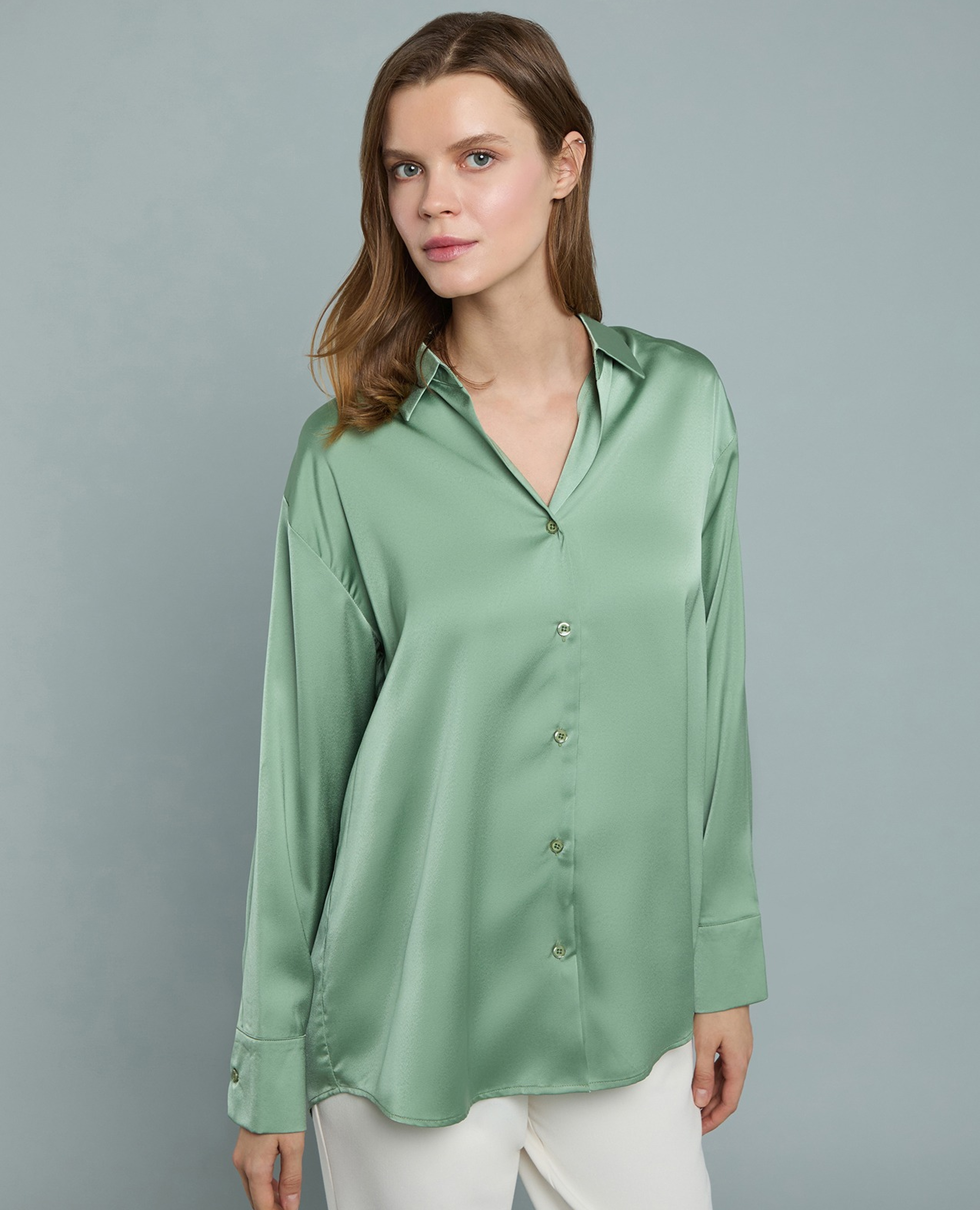 Solid Shirt with Classic Collar and Long Sleeves