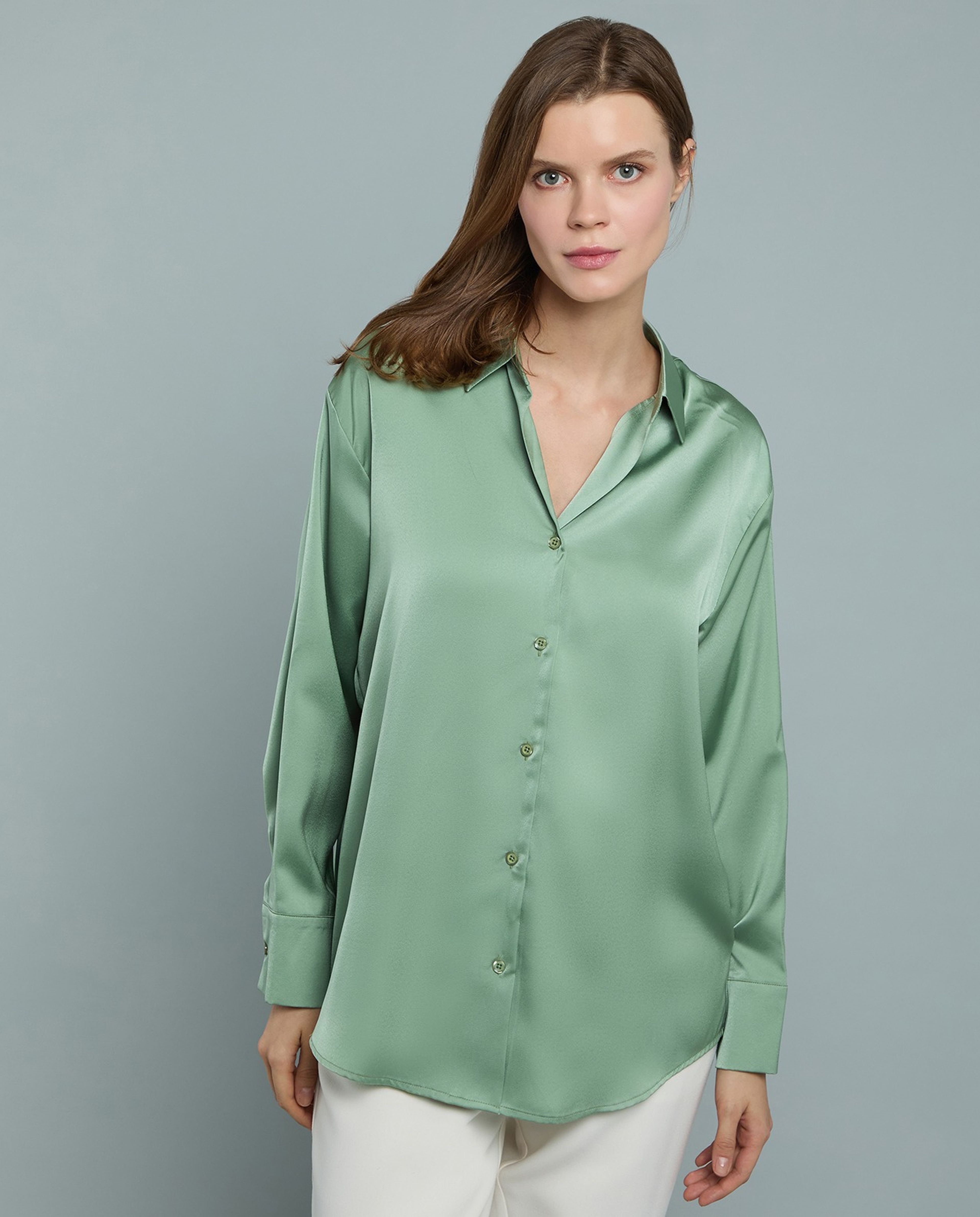 Solid Shirt with Classic Collar and Long Sleeves