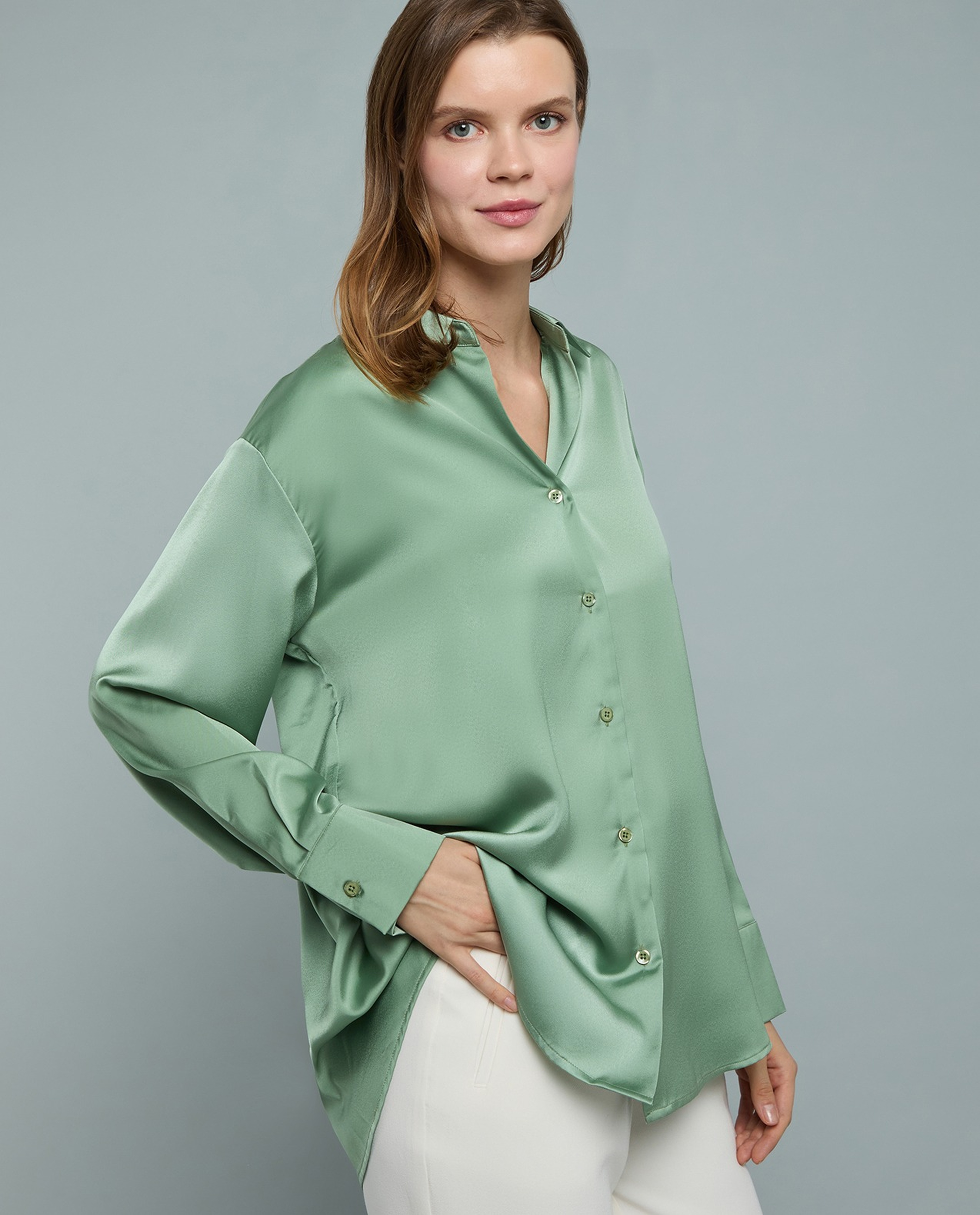 Solid Shirt with Classic Collar and Long Sleeves