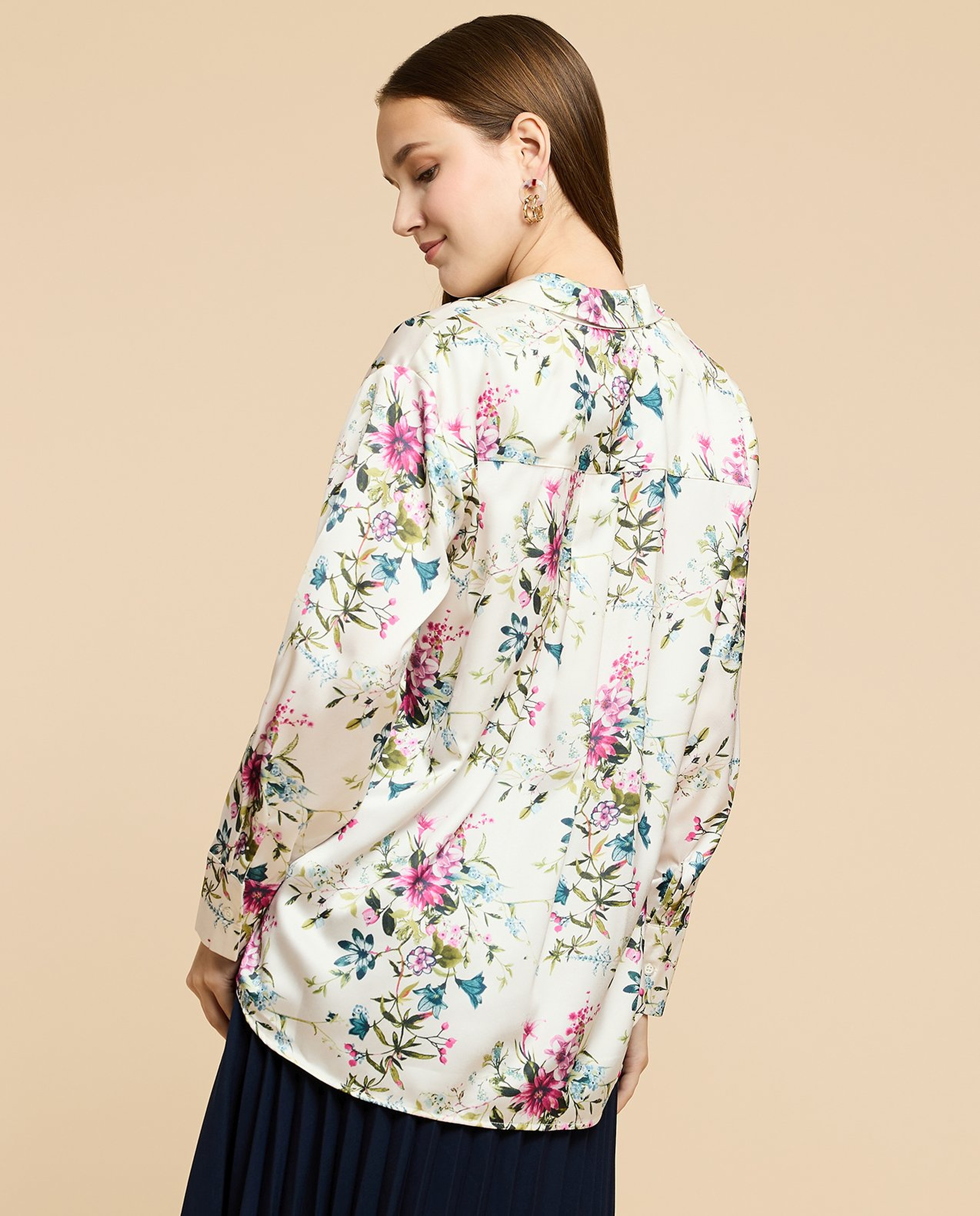 Printed Satin Shirt with Classic Collar and Long Sleeves