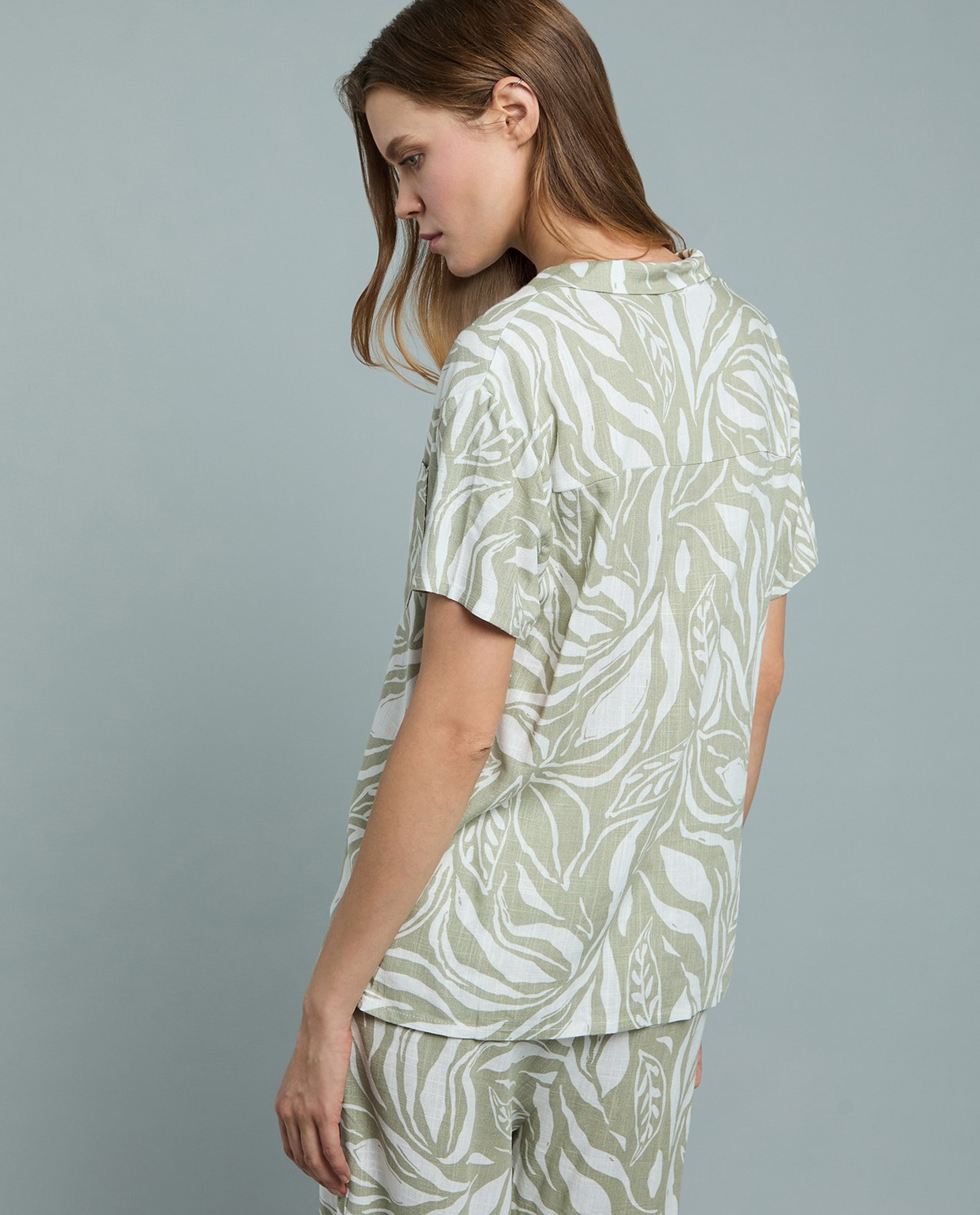 Patterned Shirt with Lapel Collar and Short Sleeves