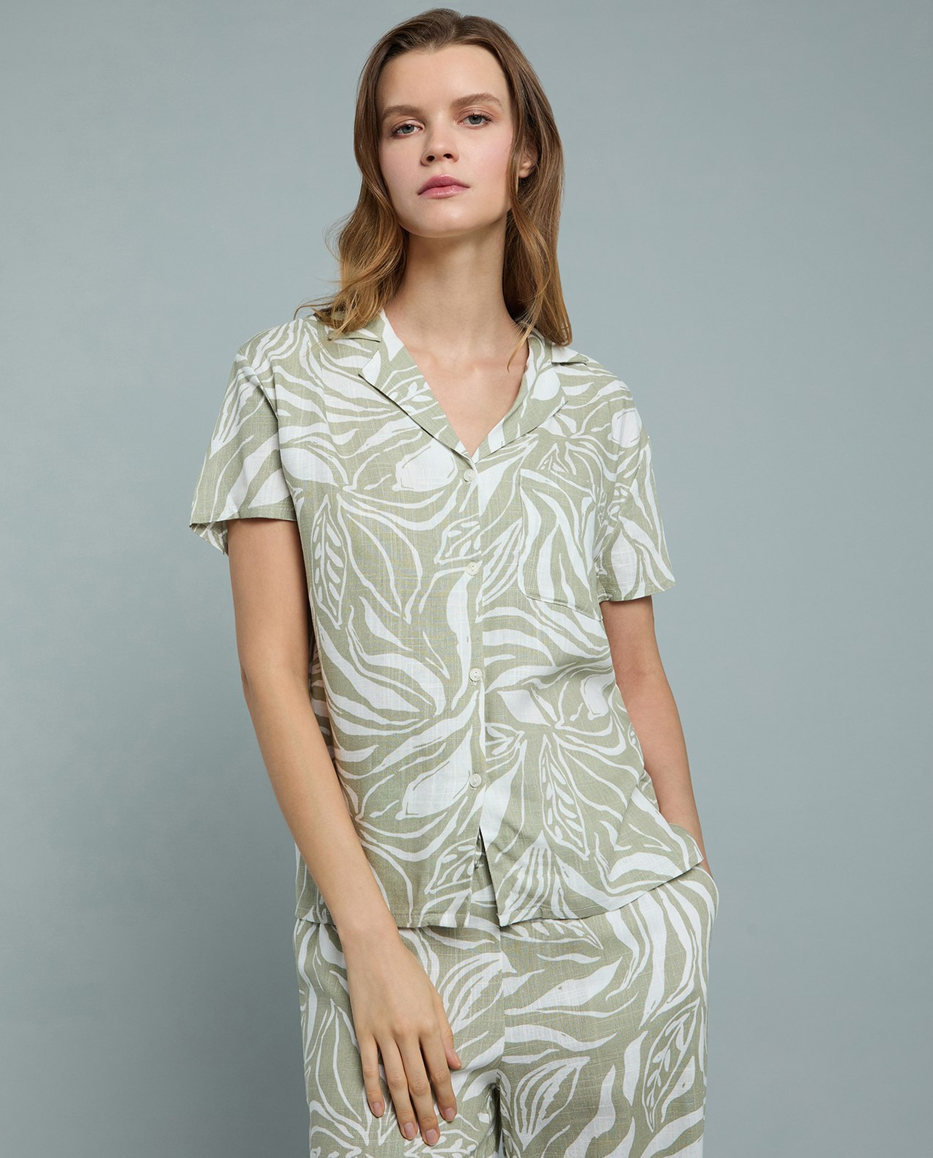 Patterned Shirt with Lapel Collar and Short Sleeves