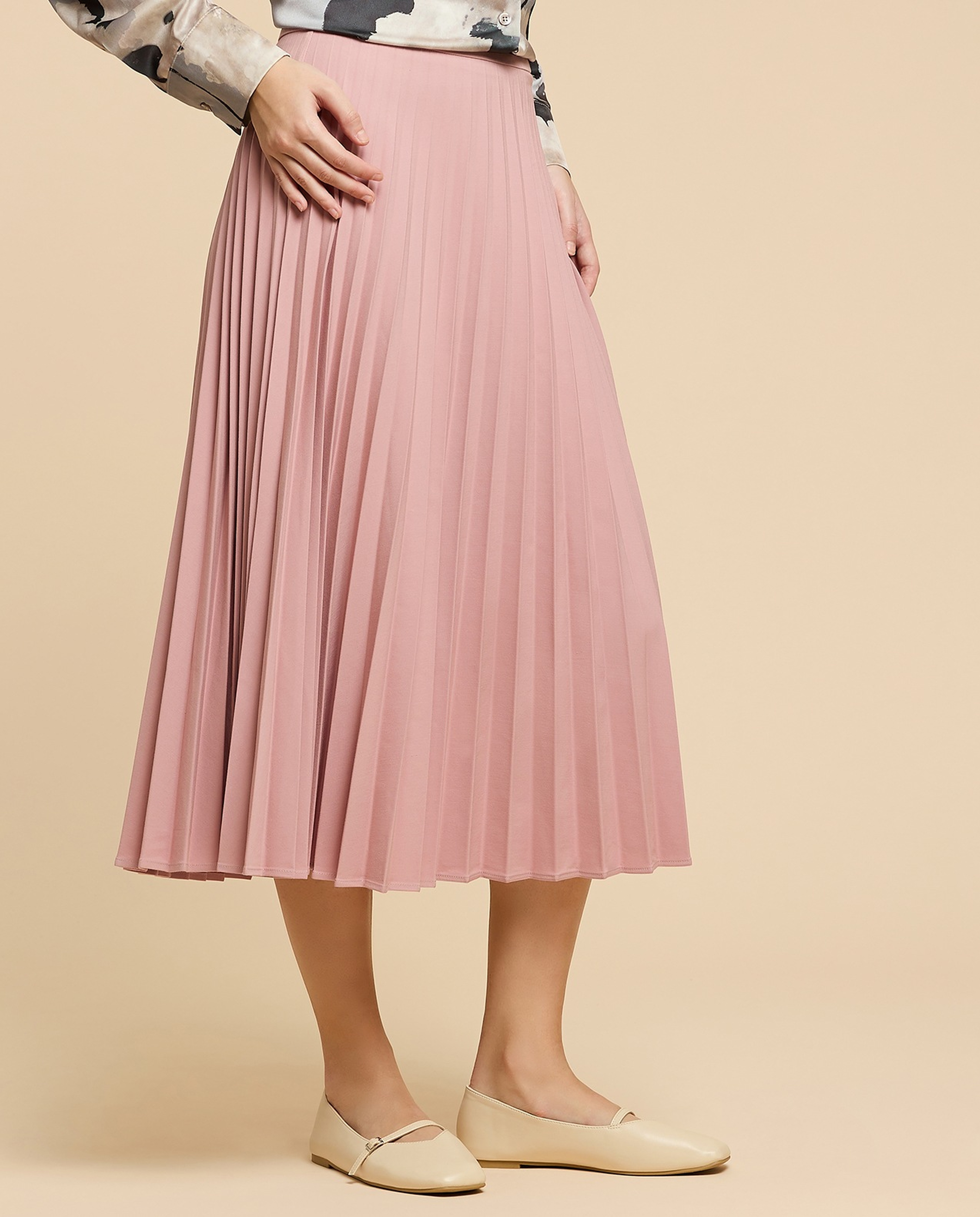Pleated Midi Skirt with Elastic Waist