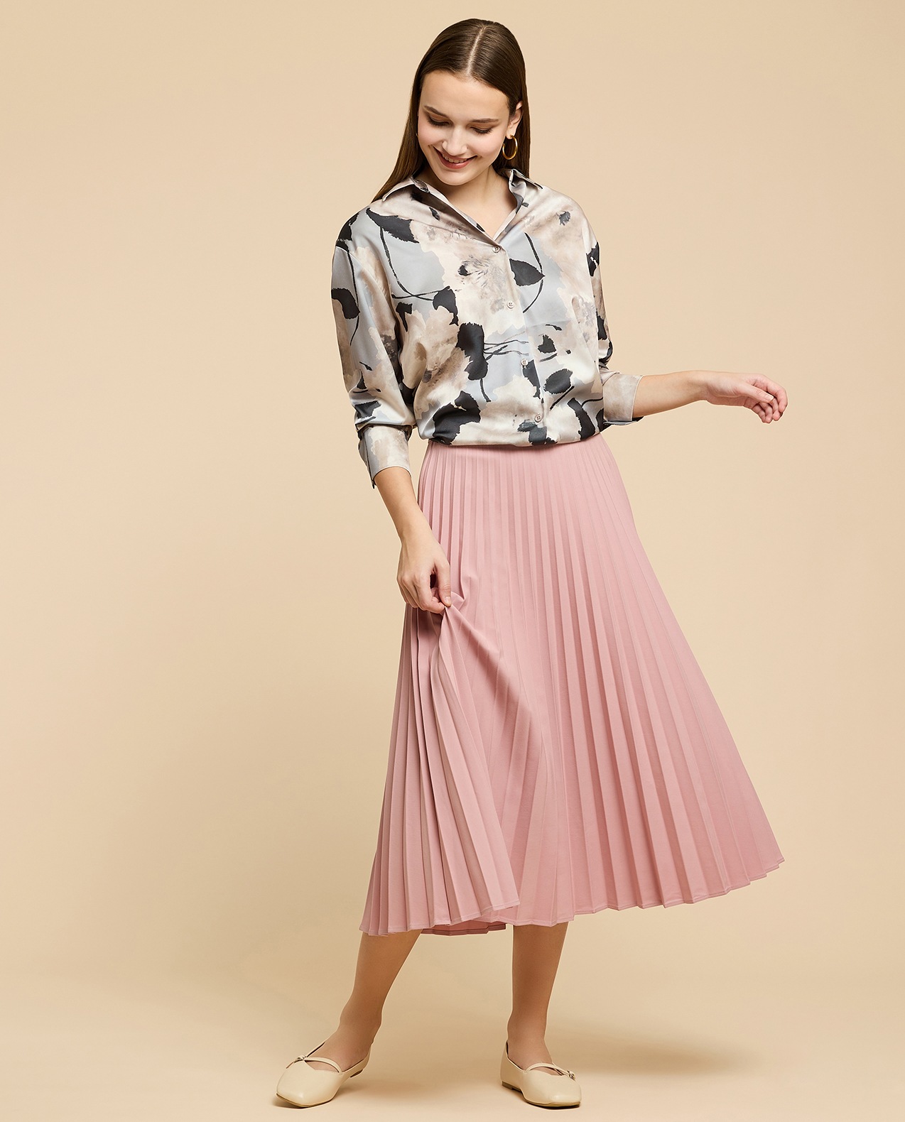 Pleated Midi Skirt with Elastic Waist