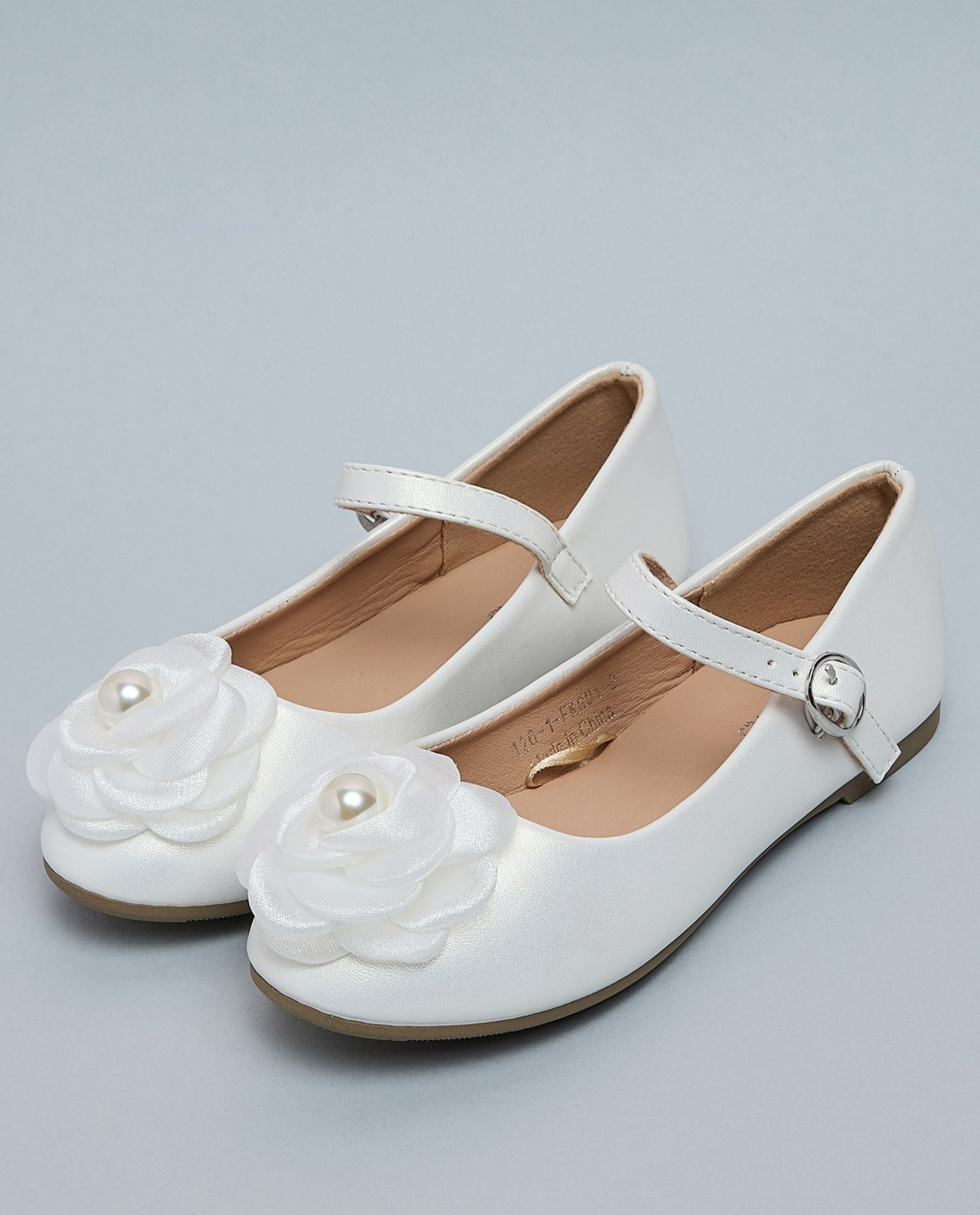 Rose Appliqued Mary Jane Shoes