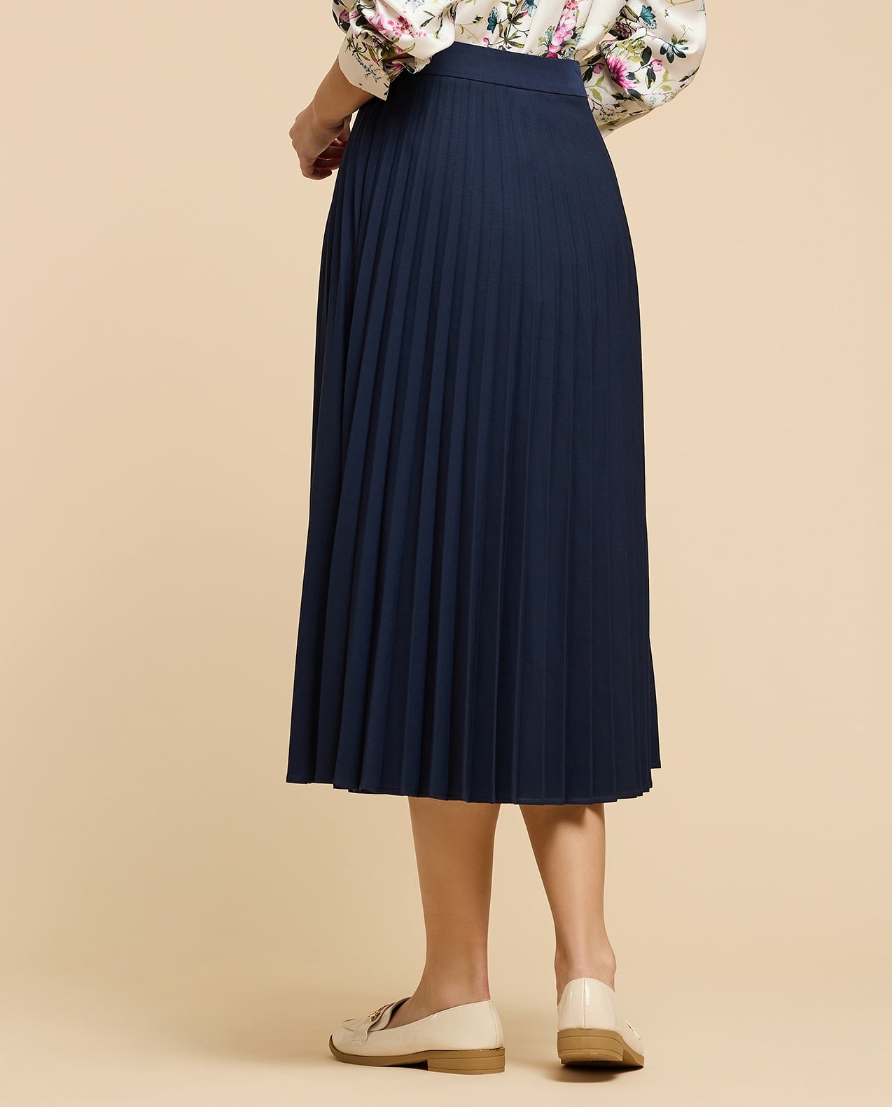 Pleated Midi Skirt with Elastic Waist