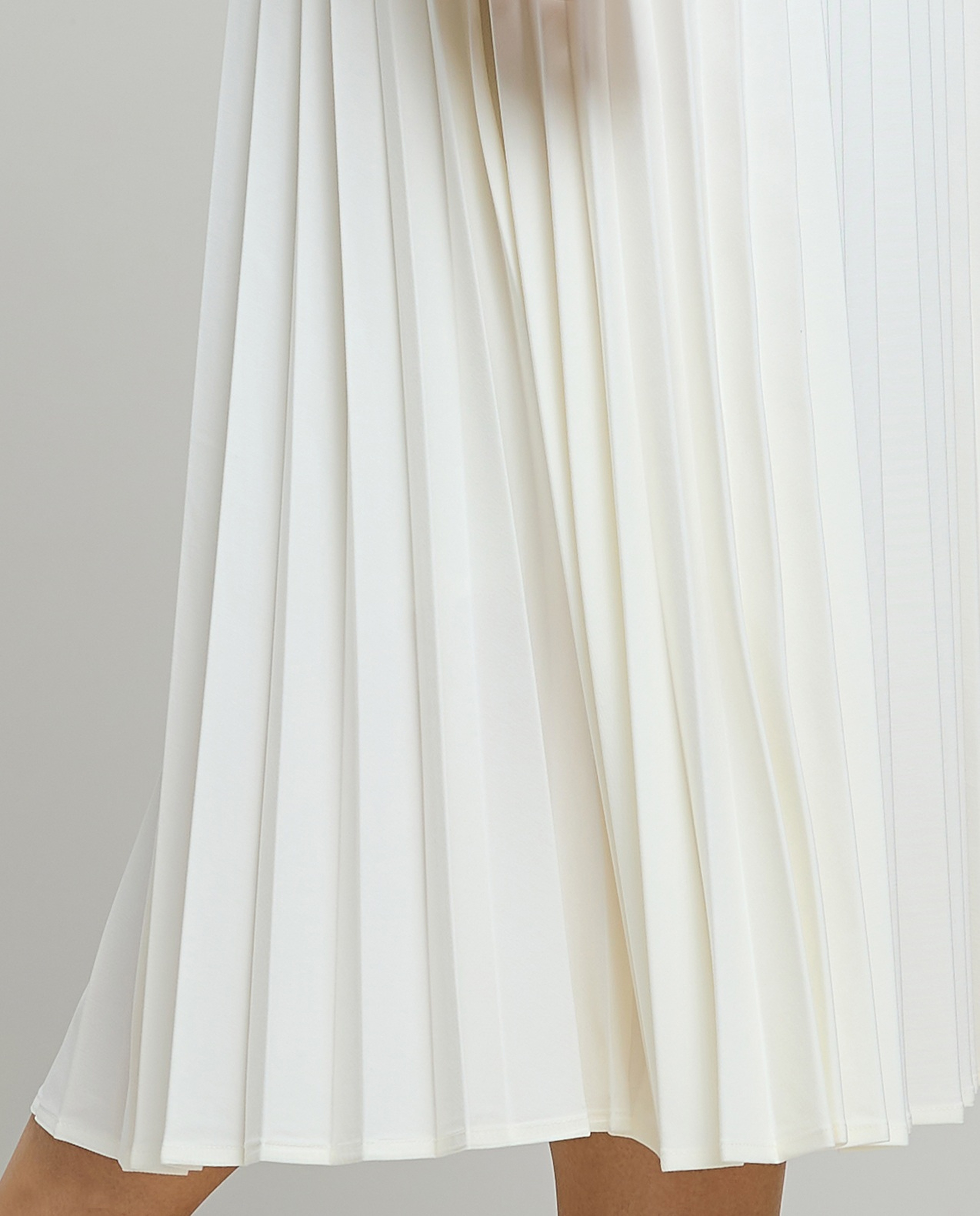 Pleated Midi Skirt with Elastic Waist