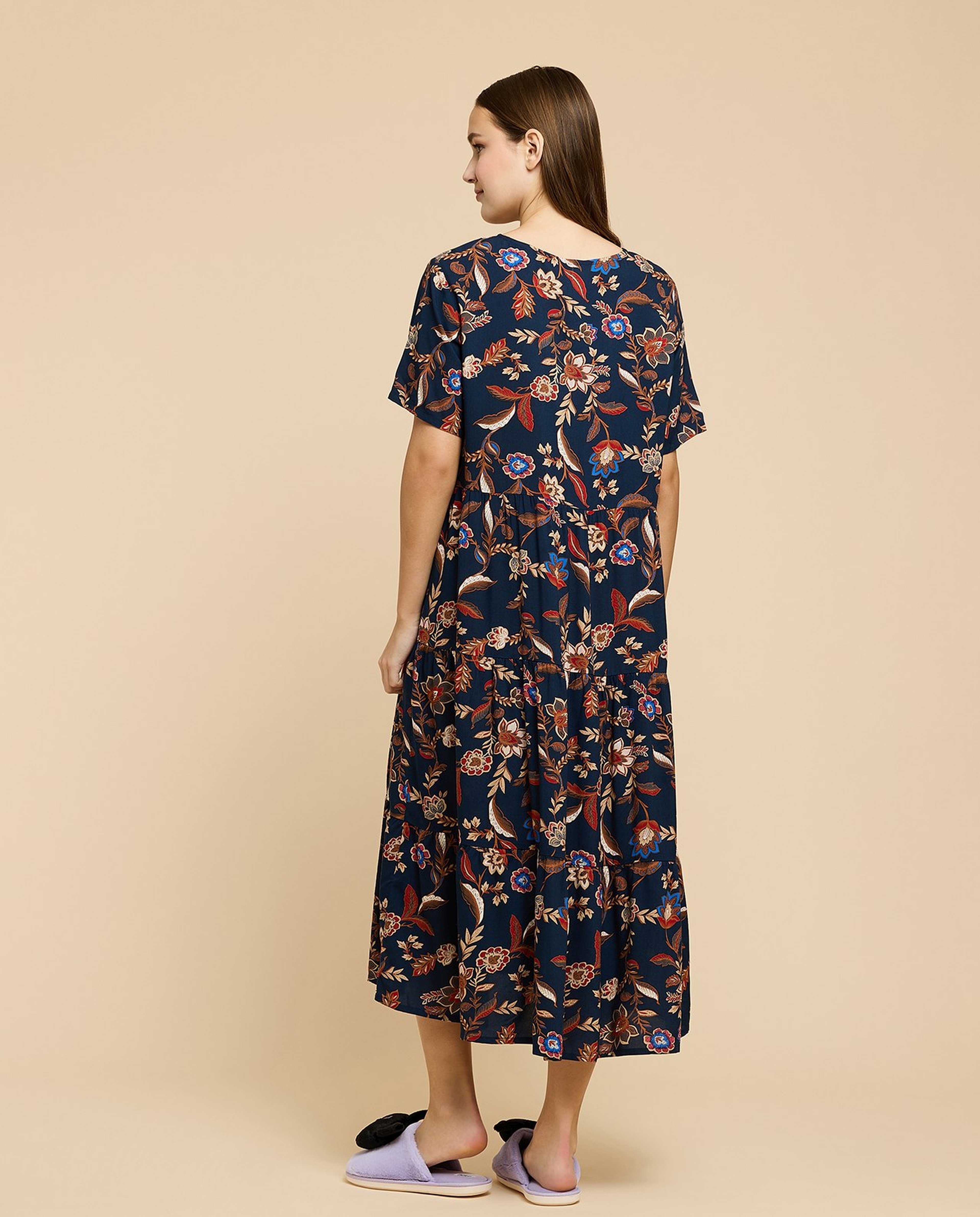 Printed Midi Dress with V-Neck and Short Sleeves